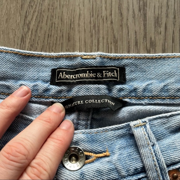 Abercrombie & Fitch Signature Collection Distressed Straight Leg Jeans Sz 25 - Picture 4 of 10